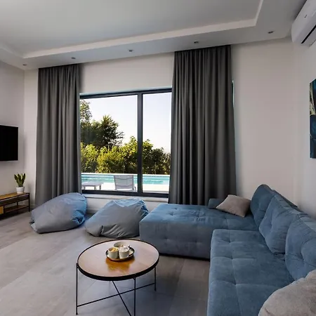 Villa Elia 度假居 索林